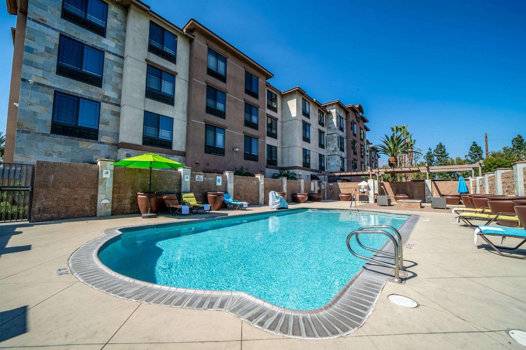 Country Inn & Suites By Radisson, Ontario At Ontario Mills, Ca Eksteriør billede